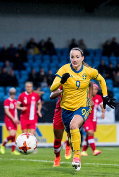 Sveriges Kosovare Asllani