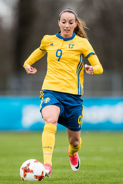 Sveriges Kosovare Asllani