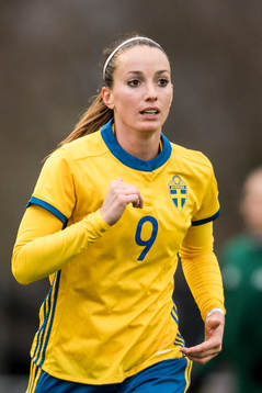 Sveriges Kosovare Asllani