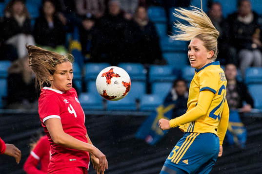Sveriges Elin Rubensson och Kanadas Shelina Zadorsky
