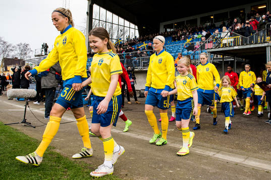 Sveriges Linda Sembrant och Nilla Fischer gör entre