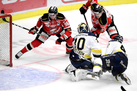 Malmö Redhawks Kim Rosdahl och Christoffer Forsberg oroar
