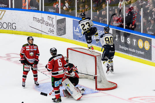 s Lias Andersson jublar