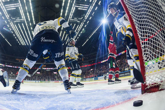 s Christoffer Persson och Mikko Lehtonen deppar