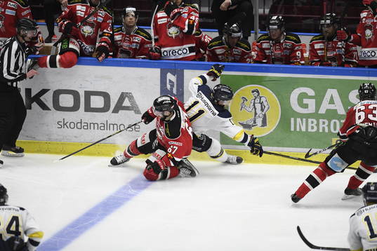 s Simon Önerud