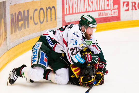 Frölundas Robin Figren trycker ner Brynäs Jonathan Pudas