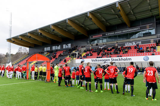 Invigning av nya läktarsektionen på Grimsta IP