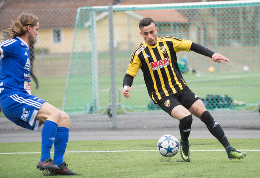 IFK Hässleholms Mohamed Hamdan i matchen i division 2
