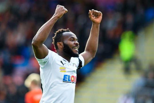 Örebros Michael Junior Omah jublar
