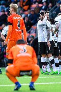 Örebros spelare jublar
