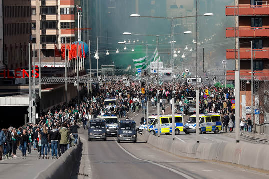 Hammarbys supportrar före fotbollsmatchen i Allsvenskan