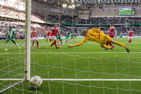 Kalmars målvakt Ole Söderberg släpper in 1-1