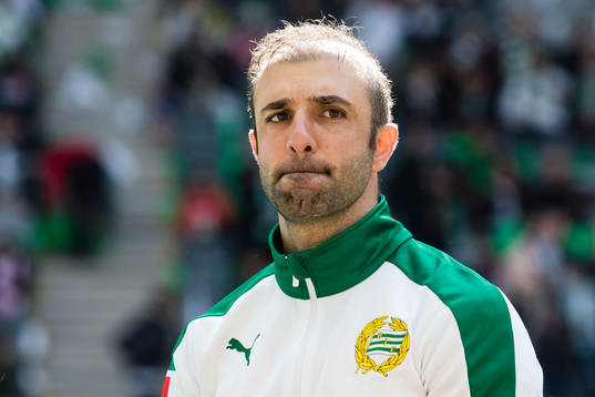 Hammarbys Kennedy Bakircioglu innan  fotbollsmatchen i