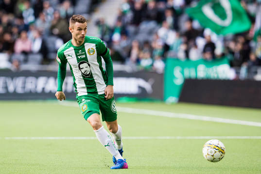 Hammarbys Mario Musa med bollen
