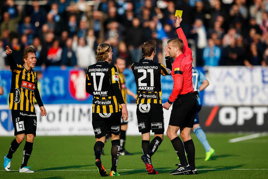Häckens Rasmus Lindgren blir varnad