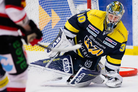 s målvakt Linus Söderström
