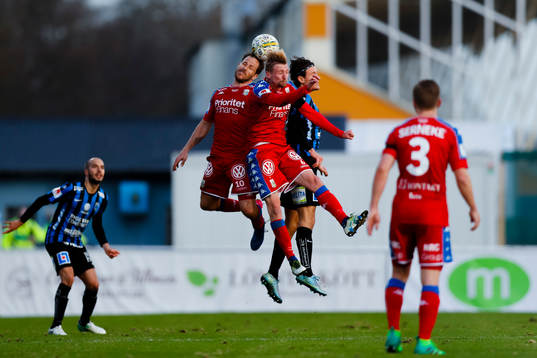 IFK Göteborgs Tobias Hysen , Sebastian Eriksson och Sirius