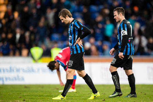 Sirius Jesper Arvidsson (v) och Niklas Busch Thor (h) deppar