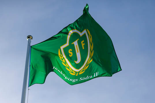 Jönköpings flagga före fotbollsmatchen i Allsvenskan