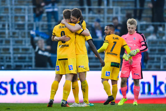Halmstads spelare jublar