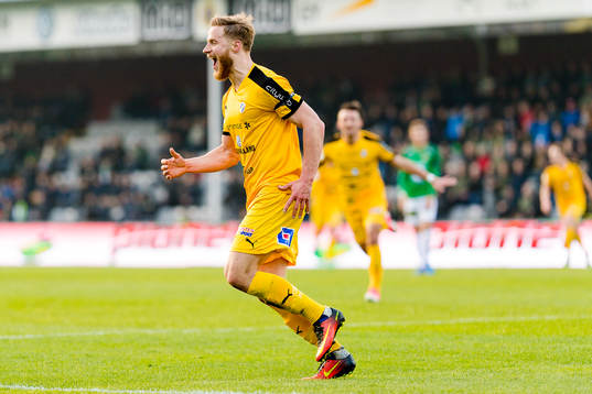 Halmstads Alexander Ruud Tveter jublar