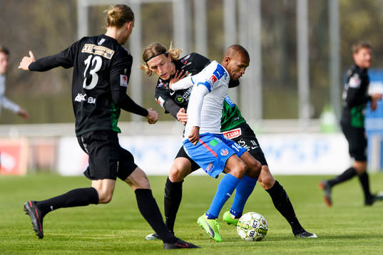 Helsingborgs Bradley Surprise Ralani och Varbergs Joakim
