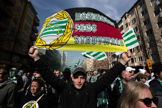 Hammarbys supportrar före fotbollsmatchen i Allsvenskan