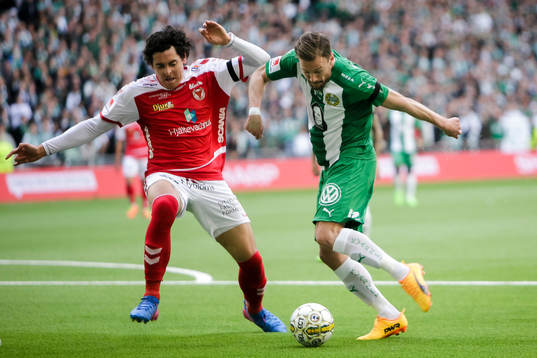 Kalmars Marko Biskupovic och Hammarbys Arnór Smárason