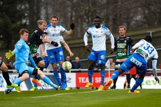 Helsingborgs Edwin Gyimah gör 1-0