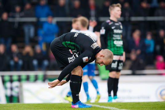 Varbergs Sebastian Starke Hedlund deppar