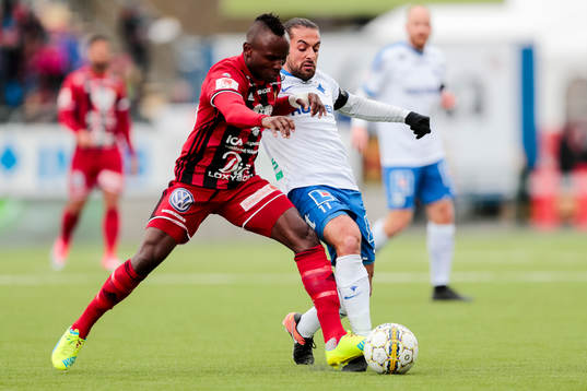 Östersunds Samuel Mensiro och Norrköpings Christopher Telo