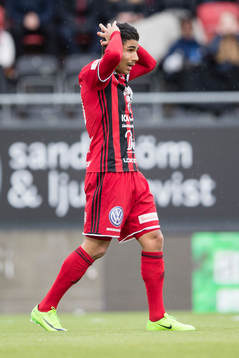 Östersunds Hosam Aiesh deppar