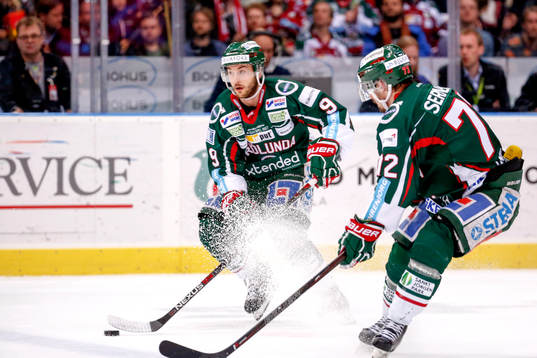Frölundas Casey Wellman och Patrik Carlsson