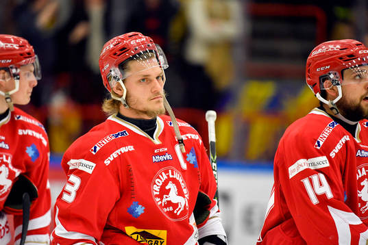Trojas Daniel Karlsson deppar