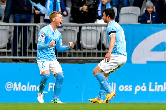 Malmö FFs Anders Christiansen och Behrang Safari jublar