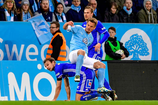 Malmö FFs Markus Rosenberg och Sundsvalls Lars Krogh Gerson