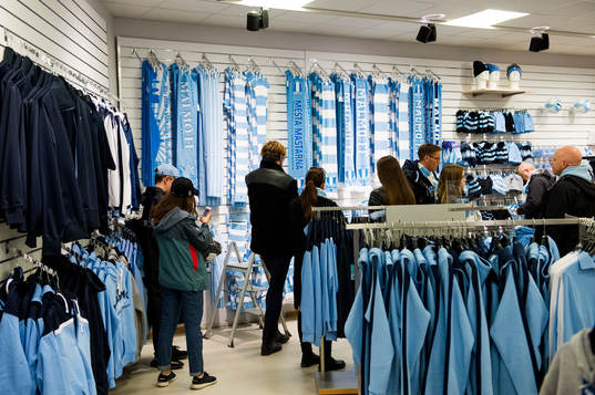 Interiör Malmö FFs shop