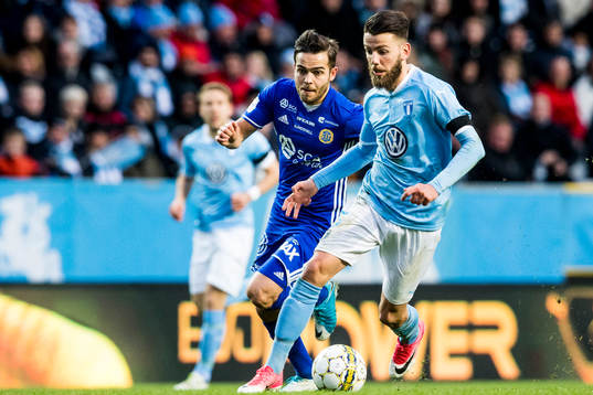 Sundsvalls Kristinn Steindorsson jagar Malmö FFs Erdal