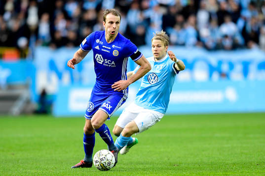 Sundsvalls Lars Krogh Gerson och Malmö FFs Oscar Lewicki