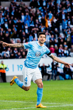 Malmö FFs Behrang Safari jublar