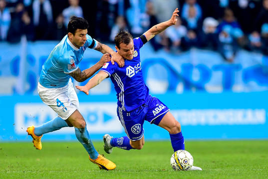 Malmö FFs Behrang Safari och Sundsvalls Eric Larsson