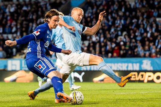 Sundsvalls Linus Hallenius och Malmö FFs Franz Brorsson