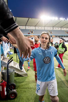 Malmö FFs Pawel Cibicki tackar publiken