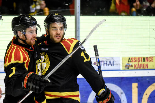Brynäs Ponthus Westerholm och Pathrik Westerholm jublar