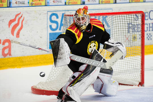 Brynäs målvakt Felix Sandström