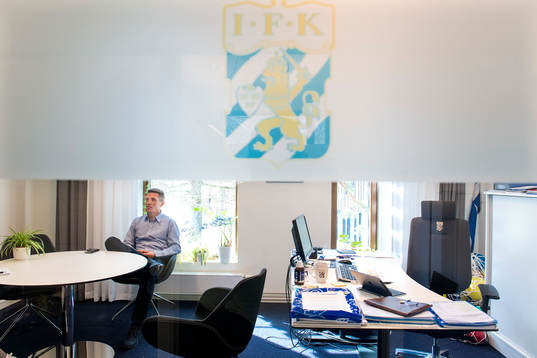 Sportchef Mats Gren på sitt kontor på Kamratgården