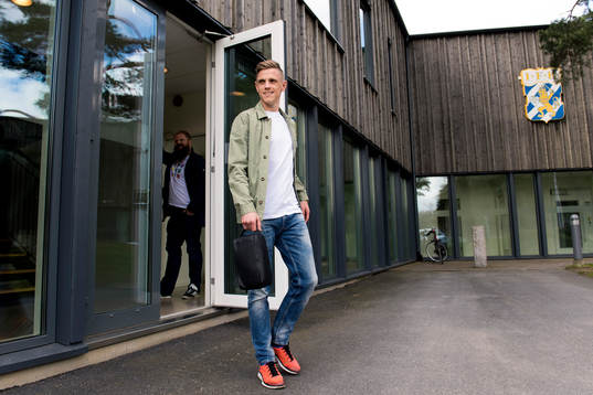  Sören Rieks lämnar Kamratgården