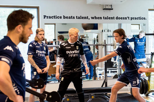 Practice beats talent, when talent doesn´t practice står