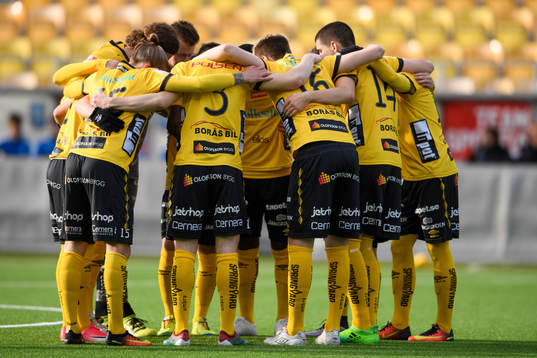 Elfsborgs spelare innan fotbollsmatchen i U21 Allsvenskan