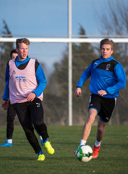 Träning med (RMIF) Runsten/Möckleby IFs A-lag på